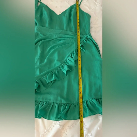 Lilly Pulitzer Alisa wrap dress green, size 12 - Picture 5 of 5